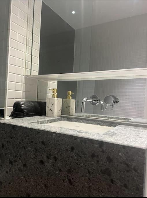 Lushpen - O2 Arena Appartement Londen